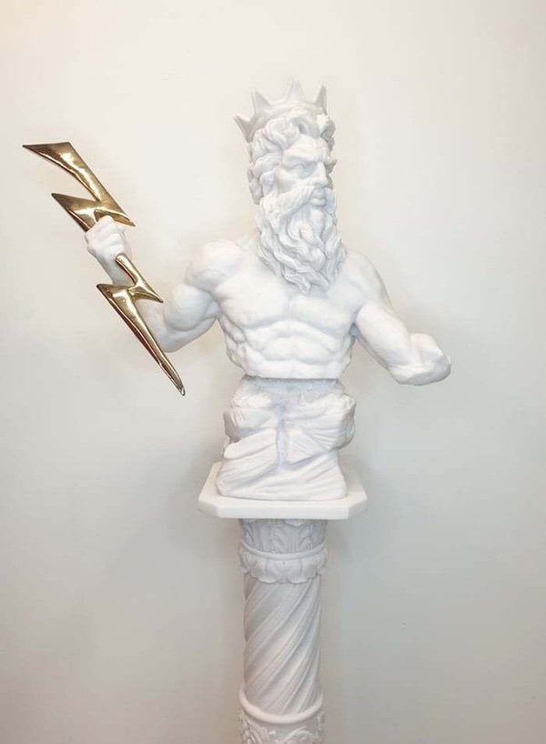 Zeus White Gold Thunder Sake